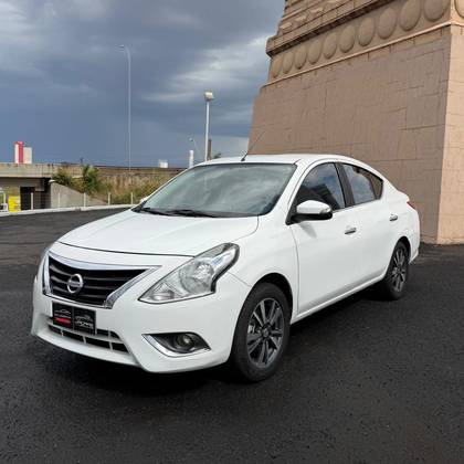 NISSAN VERSA 1.6 16V FLEX SL 4P MANUAL NISSAN VERSA 1.6 16V FLEX SL 4P MANUAL